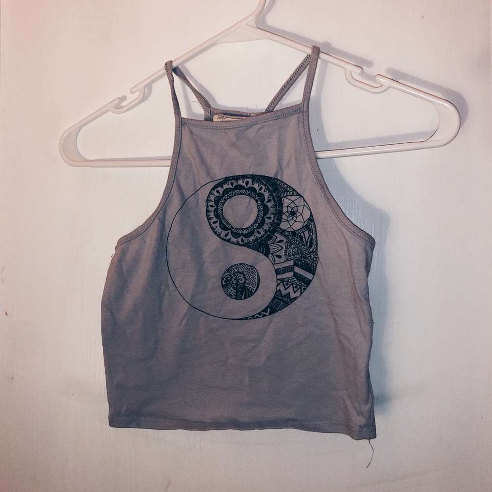 yin and yang crop top tank!